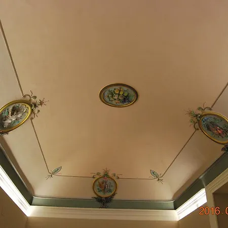 Διαμέρισμα Duca Di Sarro Le *