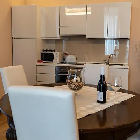 Apartment Duca Di Sarro Le *